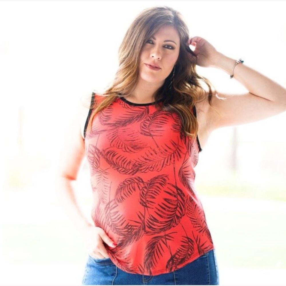 Leaf red tank